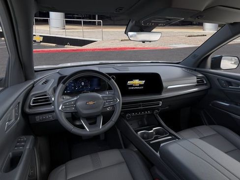 New 2026 Chevrolet Traverse High Country w/ LPO, Floor Liner Package AWD/4WD image 15