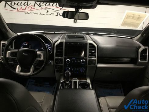 Used 2018 Ford F150 Lariat w/ Equipment Group 502A Luxury image 33