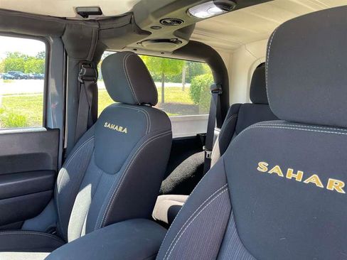 Used 2014 Jeep Wrangler Sahara w/ Dual Top Group AWD/4WD image 41