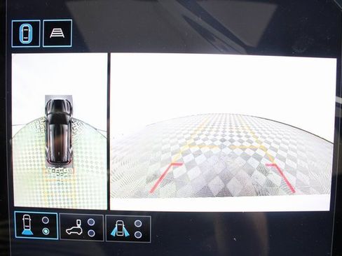 New 2026 GMC Terrain AT4 w/ Convenience Package III image 5