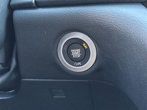 New 2026 Chrysler Pacifica Select w/ S Appearance Package image 20