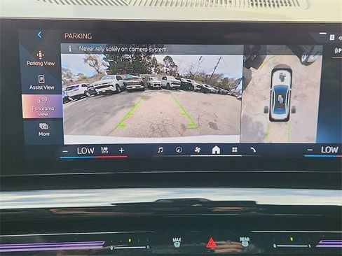 Used 2024 BMW 530i w/ Premium Package image 15