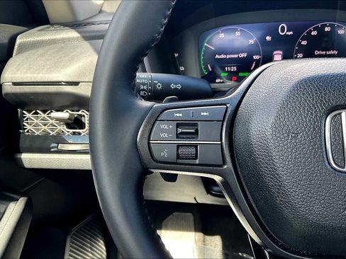 Used 2025 Honda Accord EX-L image 23