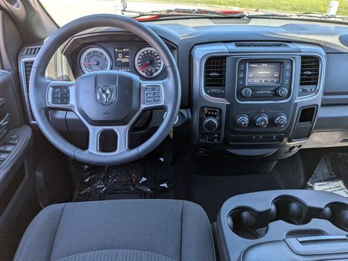 Used 2022 RAM 1500 Warlock AWD/4WD image 25