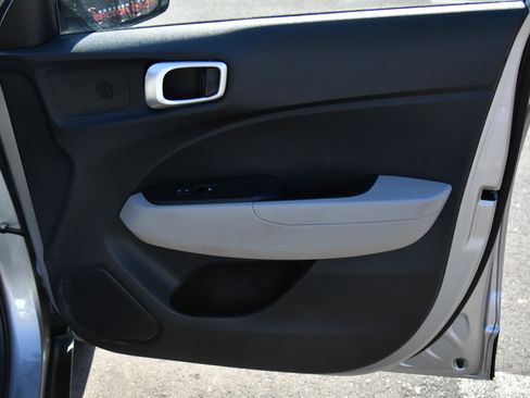 Used 2023 Hyundai Venue SEL w/ Cargo Package image 37