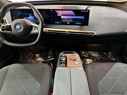 Certified 2023 BMW iX xDrive50 w/ Premium Package image 15