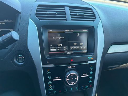 Used 2015 Ford Explorer Sport w/ Equipment Group 401A image 8