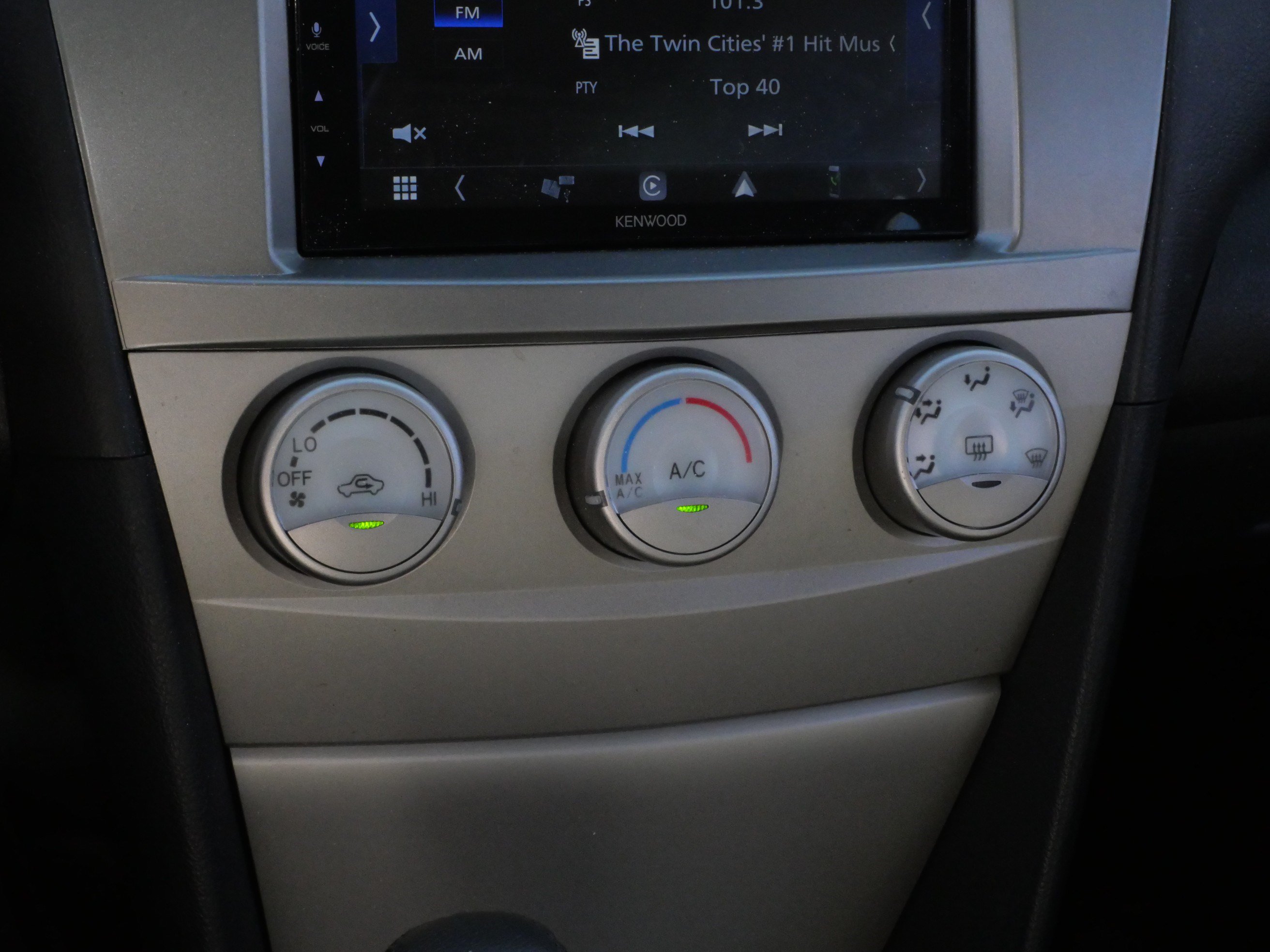 Used 2011 Toyota Camry SE w/ Sport Leather Pkg FWD image 23