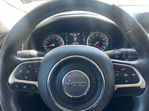 Used 2016 Jeep Renegade Latitude w/ Popular Equipment Group AWD/4WD image 20