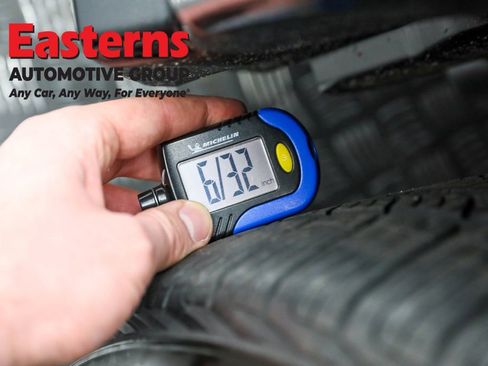 Used 2024 Nissan Ariya FWD image 30