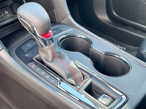 Used 2024 Chevrolet Equinox RS image 16