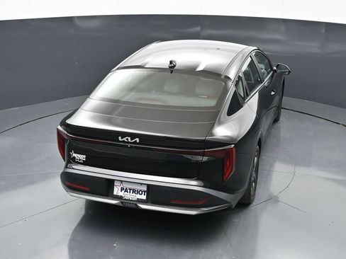 Used 2025 Kia K4 FWD image 25