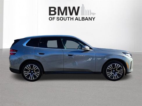 Used 2025 BMW X3 xDrive30i w/ Premium Package image 3