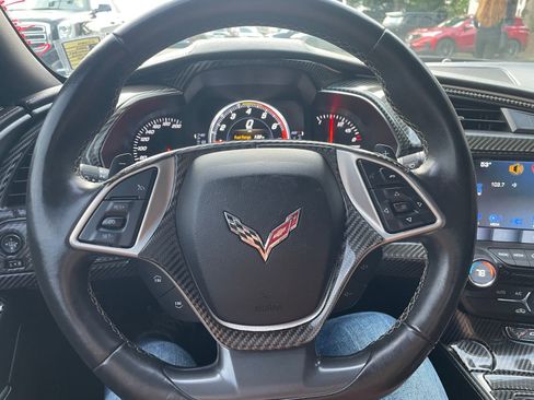 Used 2019 Chevrolet Corvette Stingray Coupe w/ 1LT image 15