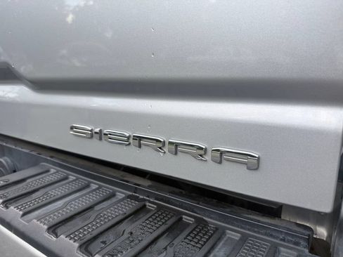 Used 2022 GMC Sierra 2500 Denali AWD/4WD image 16
