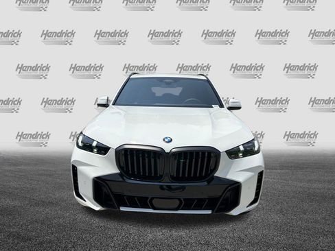 New 2026 BMW X5 sDrive40i w/ M Sport Package image 3