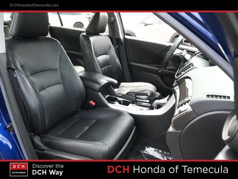 Used 2017 Honda Accord Touring image 21
