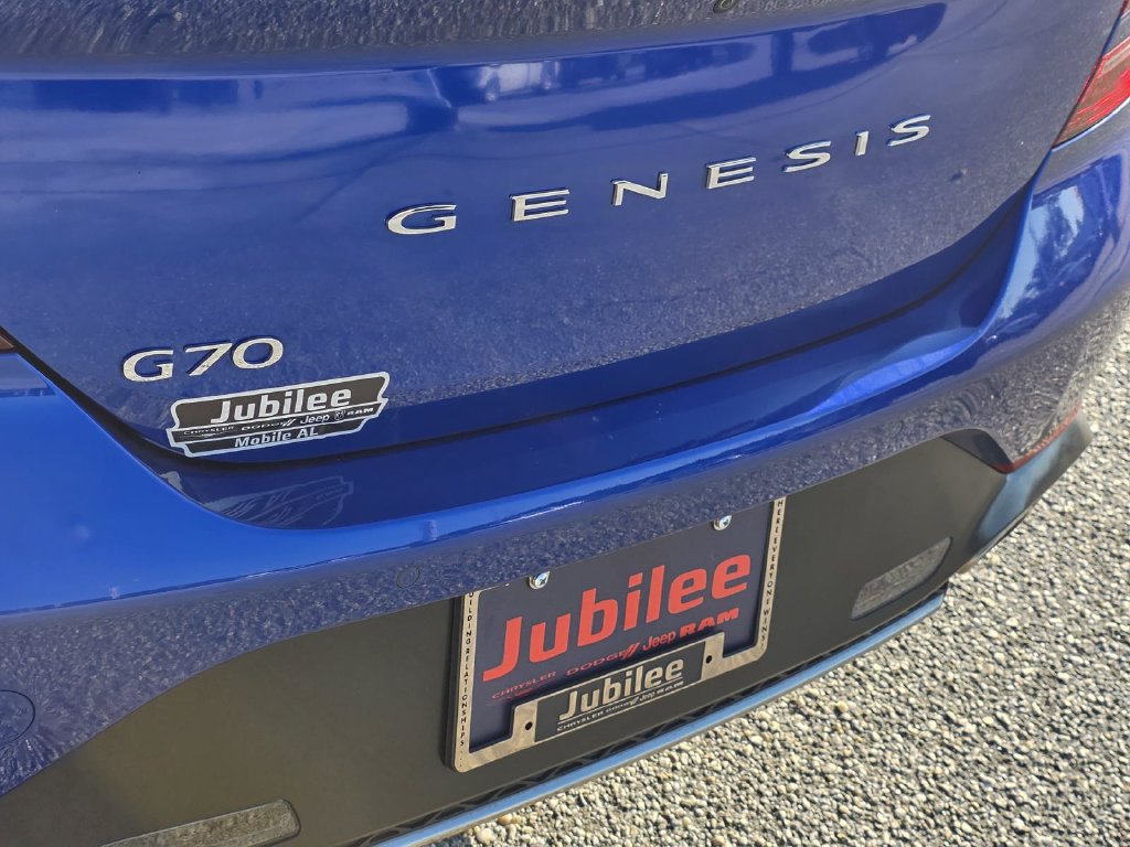 Used 2023 Genesis G70 2.0T w/ Sport Prestige Package RWD image 31
