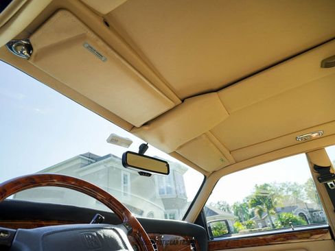 Used 1996 Rolls-Royce Silver Dawn image 40