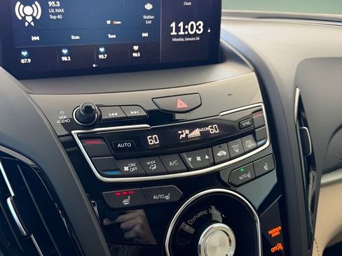 Used 2024 Acura RDX SH-AWD image 18