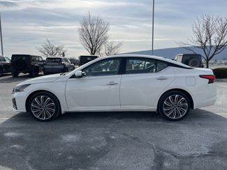 Used 2024 Nissan Altima 2.5 SL video 3