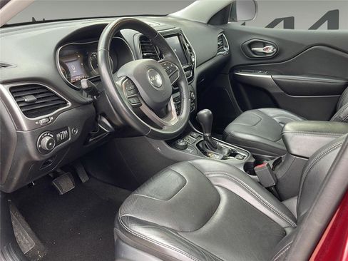 Used 2019 Jeep Cherokee Limited AWD/4WD image 19
