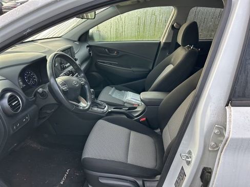Used 2021 Hyundai Kona SEL image 7