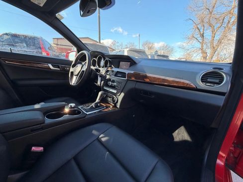 Used 2014 Mercedes-Benz C 300 4MATIC Sedan image 20