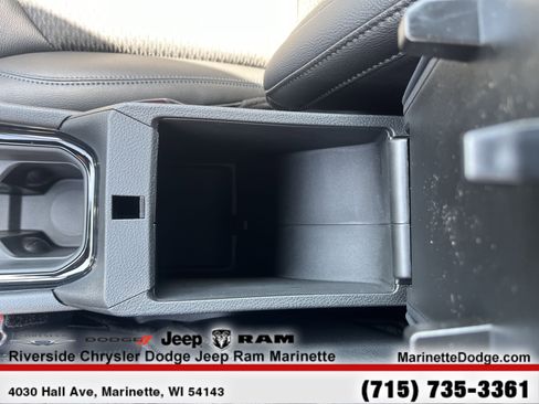 New 2025 Jeep Compass Latitude w/ Sun & Sound Group image 20