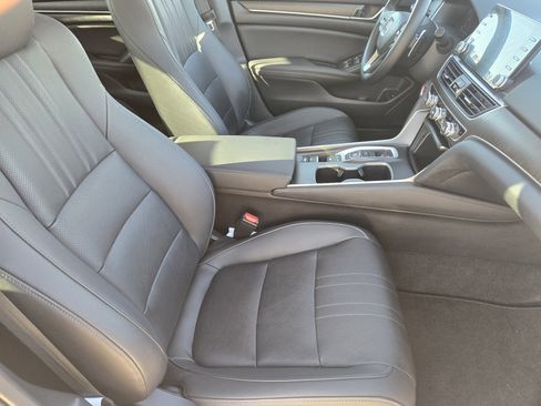 Used 2019 Honda Accord EX-L image 12