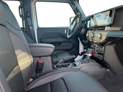New 2026 Jeep Gladiator Rubicon image 24