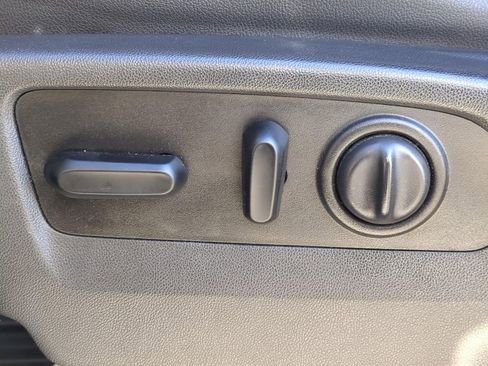 Used 2019 GMC Sierra 1500 SLT w/ SLT Premium Package image 19