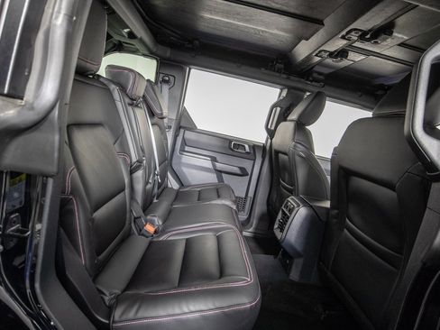 Used 2025 Ford Bronco Big Bend image 12