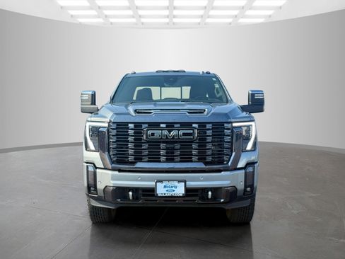 Used 2024 GMC Sierra 2500 Denali Ultimate AWD/4WD image 8
