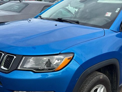 Used 2018 Jeep Compass Sport w/ Tech Group FWD image 6