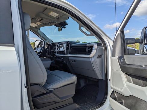 Used 2023 Ford F250 XL w/ FX4 Off-Road Package image 33