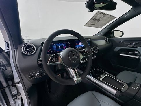 Used 2026 Mercedes-Benz GLA 250 4MATIC image 9