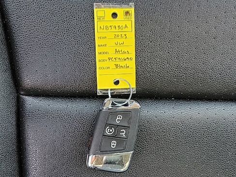 Used 2023 Volkswagen Atlas SEL AWD/4WD image 38
