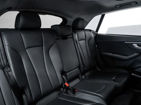 Used 2023 Audi Q8 Premium Plus w/ Premium Plus Package AWD/4WD image 33