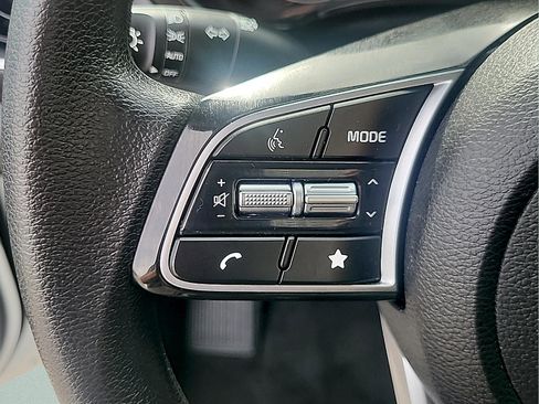 Used 2023 Kia Forte LXS FWD image 17