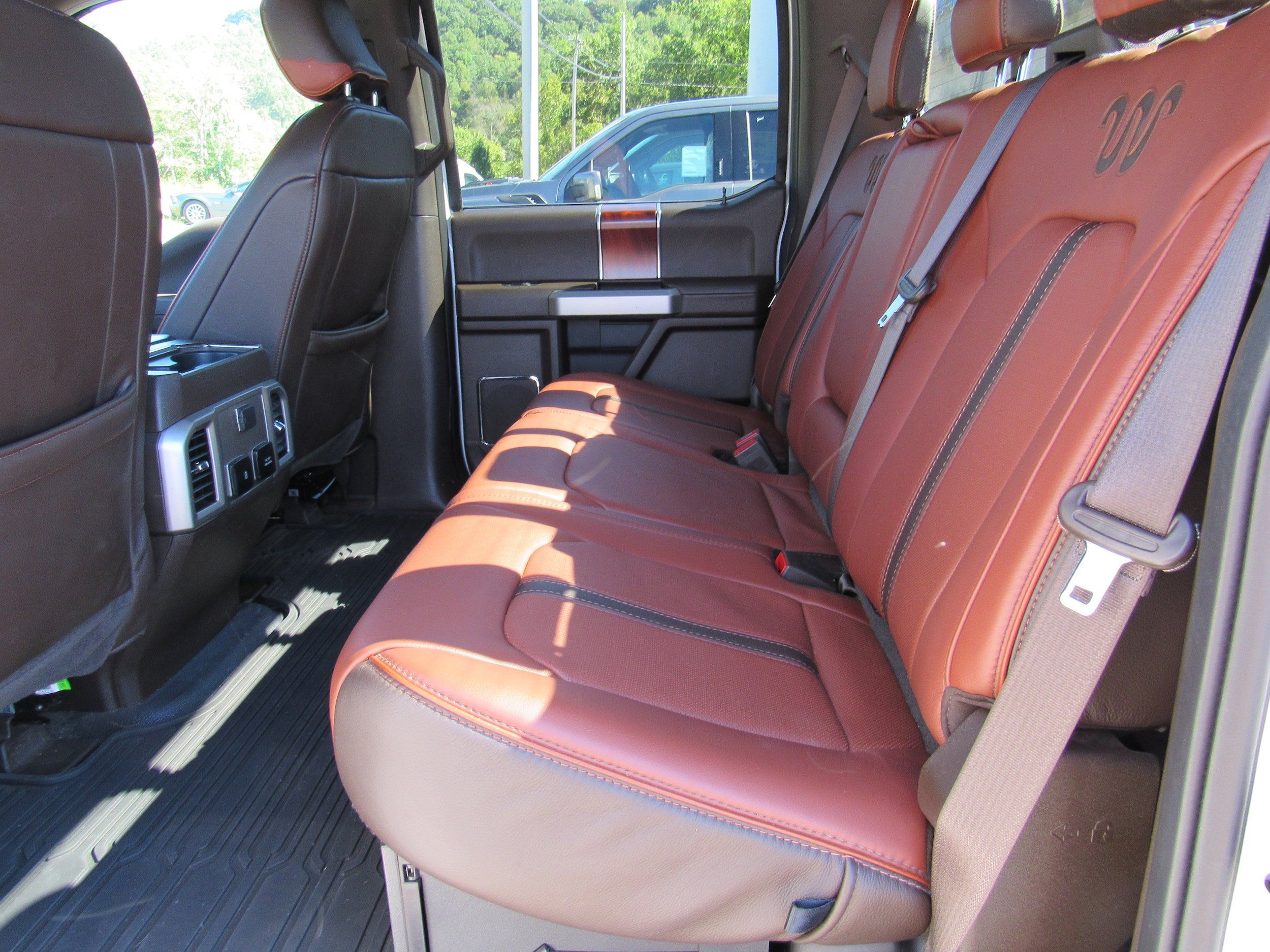 Used 2022 Ford F350 King Ranch w/ Chrome Package AWD/4WD image 7