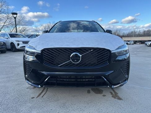 New 2026 Volvo XC60 B5 Plus w/ Protection Package Premier image 2