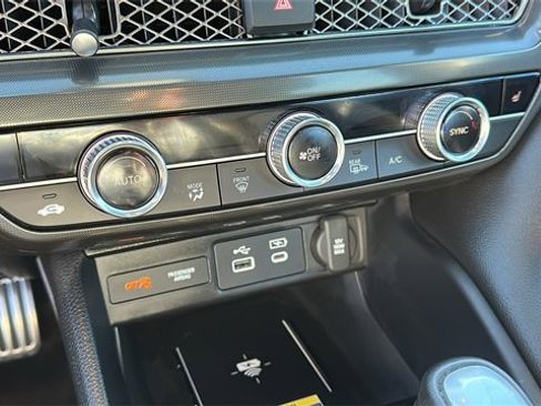 Used 2023 Acura Integra A-Spec image 17