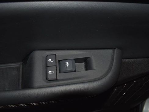 Used 2024 Jeep Grand Cherokee L Laredo image 37