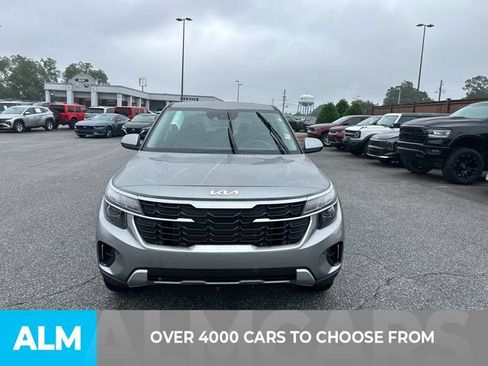 Used 2026 Kia Seltos LX FWD image 2