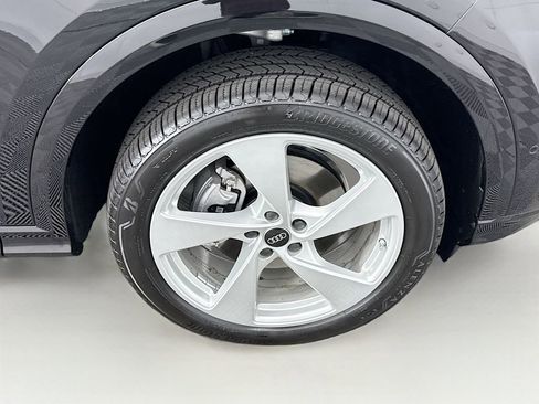 New 2025 Audi Q5 Prestige image 31