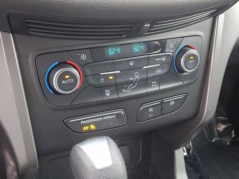Used 2017 Ford Escape SE AWD/4WD image 15