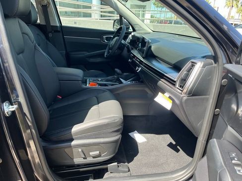 New 2025 Kia Sorento EX w/ Panoramic Sunroof Package FWD image 12