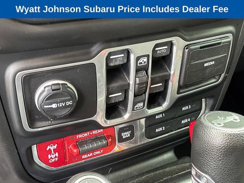 Used 2018 Jeep Wrangler Unlimited Rubicon AWD/4WD image 29