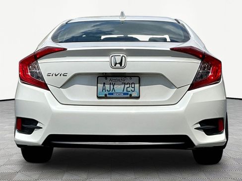 Used 2017 Honda Civic EX image 5